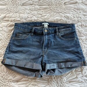 H&M Mid Shorts